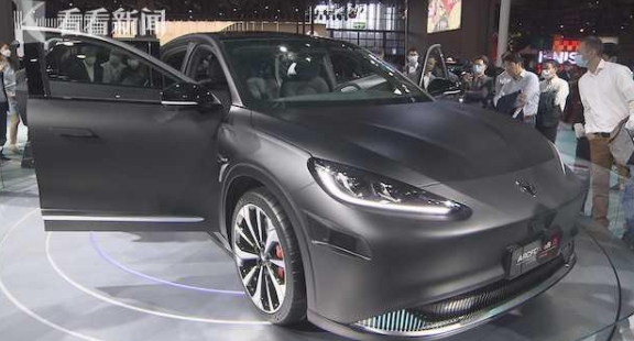全球車企為何搶灘新能源車？