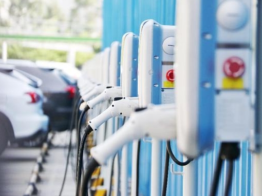 新能源車“挖潛”龐大內需市場