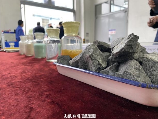 四新四化蹲點采訪緊跟新能源汽車產(chǎn)業(yè)發(fā)展“風口”，這家企業(yè)實現(xiàn)產(chǎn)能不斷“翻番”