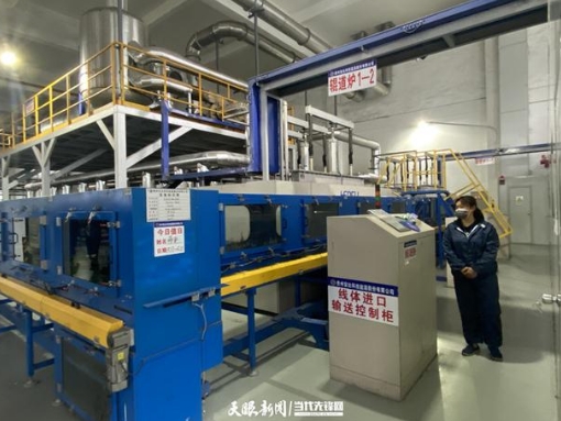 四新四化蹲點采訪緊跟新能源汽車產(chǎn)業(yè)發(fā)展“風口”，這家企業(yè)實現(xiàn)產(chǎn)能不斷“翻番”