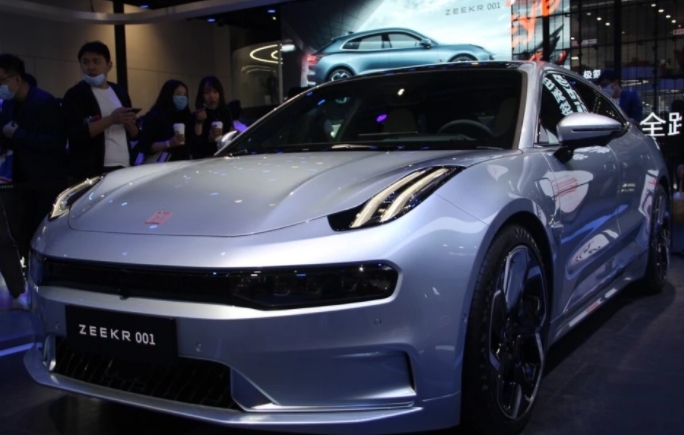還看電動(dòng)汽車？豐田插混SUV零百加速不到6秒，百公里油費(fèi)才8塊錢