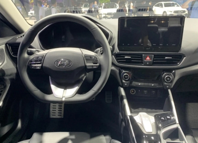 純電動(dòng)汽車到底能不能遠(yuǎn)行，讓菲斯塔純電動(dòng)車來(lái)告訴你