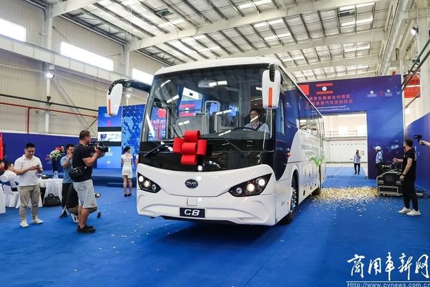釋放南南合作“減碳”潛力！28輛比亞迪新能源汽車成功發運老撾