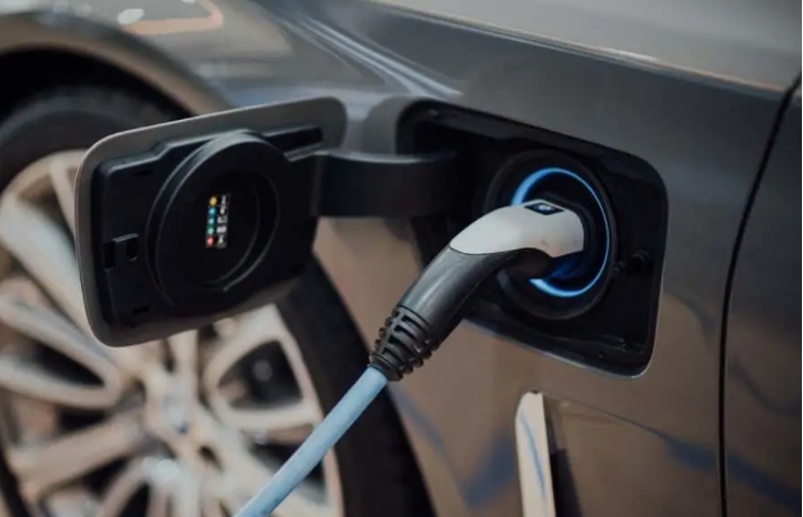 車圈｜德國能源部長：德國有望到今年年中實現國內百萬輛電動汽車上路行駛