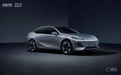 華為、寧德時代助力長安汽車E11與C385車型更多信息曝光