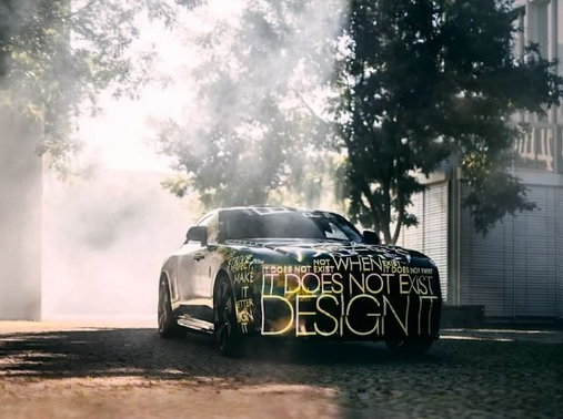 勞斯萊斯發(fā)布首款電動(dòng)汽車(chē)，2030年全面電動(dòng)化，創(chuàng)始人120年前預(yù)言成真