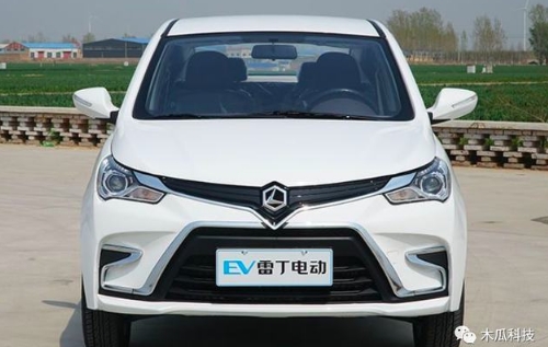 雷丁小騎士電動車測評：搭載4000W電機(jī)，空間充裕，續(xù)航150公里