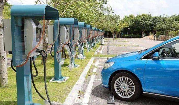 電動(dòng)汽車充電基建提速