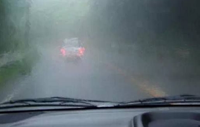 最靠譜的純電動汽車雨季使用指南