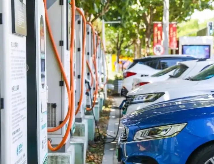上海：鼓勵電動汽車充換電設(shè)施發(fā)展給予補貼支持