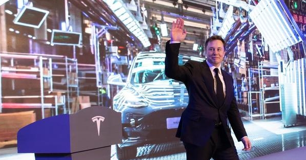 英媒：比亞迪與特斯拉展開電動汽車全球競爭