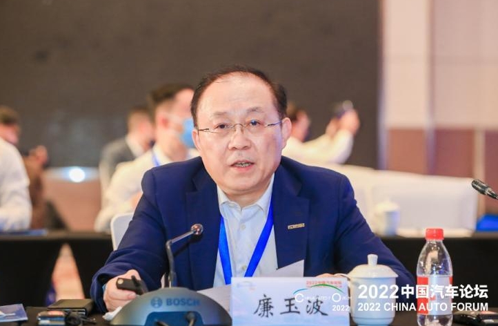 比亞迪廉玉波：智能電動(dòng)汽車創(chuàng)新探索