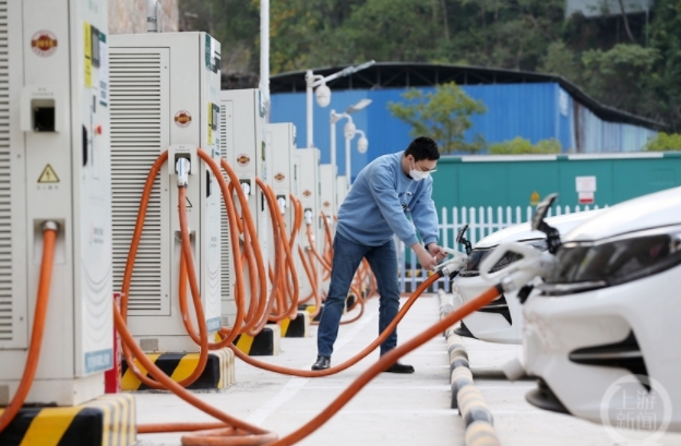 重慶黔江：渝東南最大電動汽車公共充電站將投用