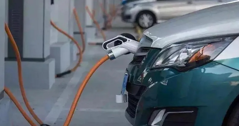 新能源車補能路線爭議再起充電服務三大新興商業模式正待挖掘