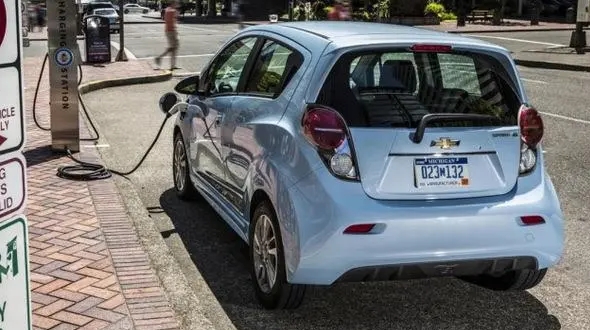 英國將對電動汽車征收消費稅
