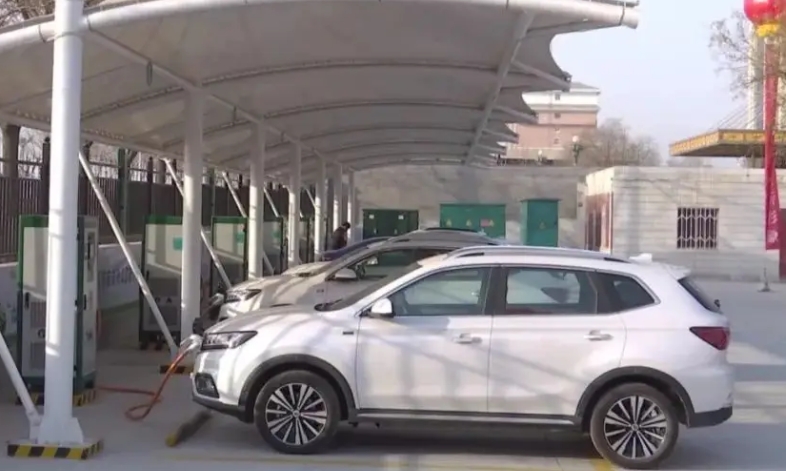 畢節高鐵樞紐電動汽車快充站投入運營