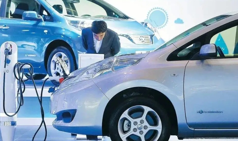 新能源汽車花式促銷各大車企競相年末沖刺