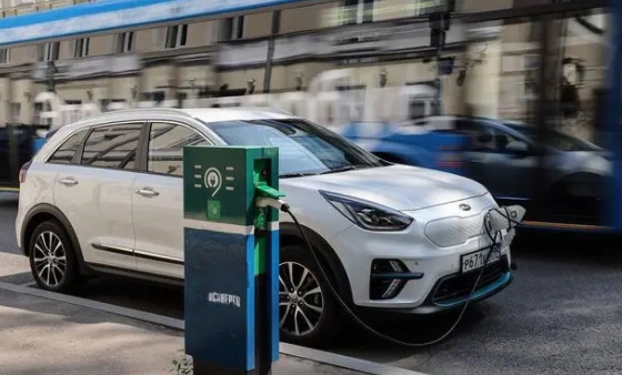 “非必要”不上路！全球首個禁電動汽車的國家出現了，原因是啥？
