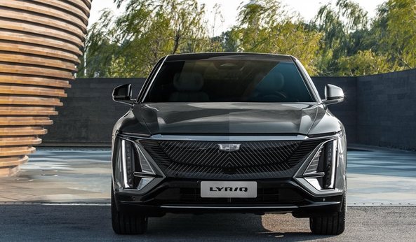 當前全網最科幻的純電動汽車——凱迪拉克LYRIQ，真有那么好嗎