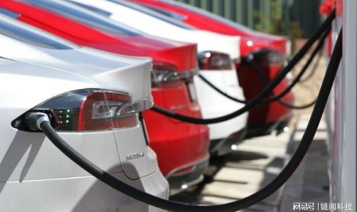 荷蘭：特斯拉向所有品牌電動汽車開放其超級充電站