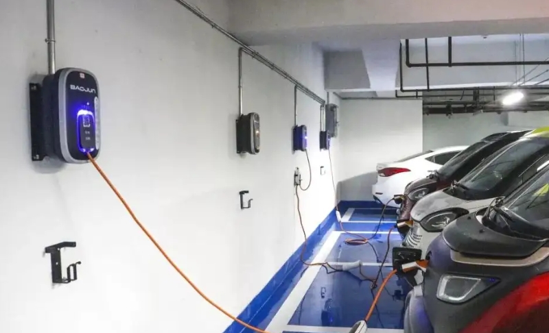 電動汽車補(bǔ)能前景廣闊充電樁企業(yè)搶奪市場“蛋糕”
