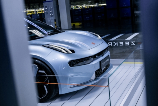 最美獵裝版電動(dòng)車，百公里加速3.8秒，還有漂移模式