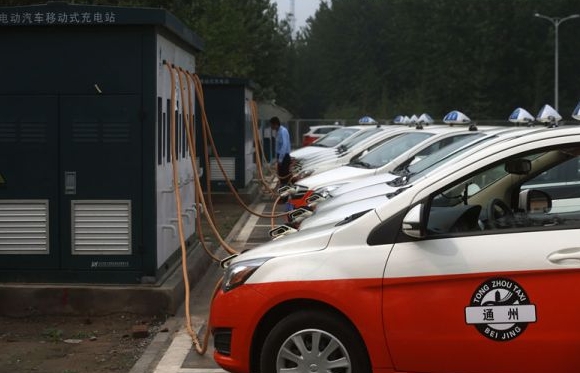 美媒：中國5月汽車出口強勁反彈電動汽車出口額倍增