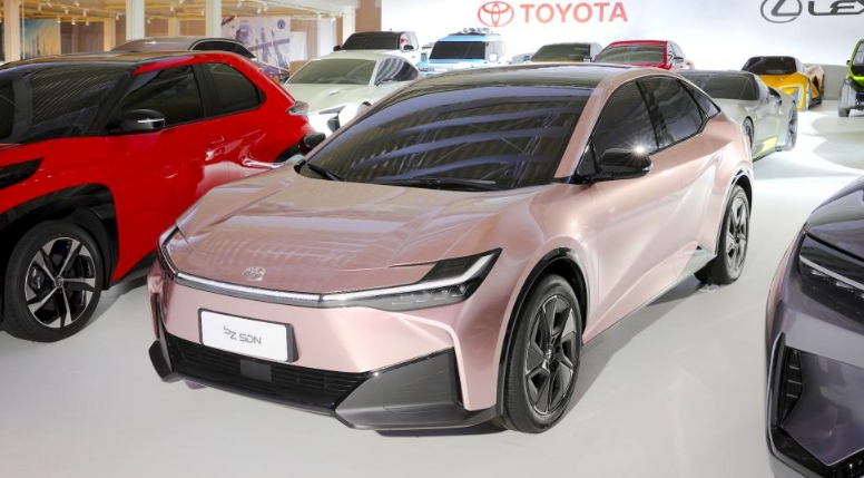 不努力的結果：比亞迪的電動汽車，一汽豐田造