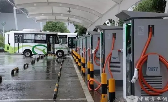 三大支撐夯實基礎丨湖南建成電動汽車充電快充站704座
