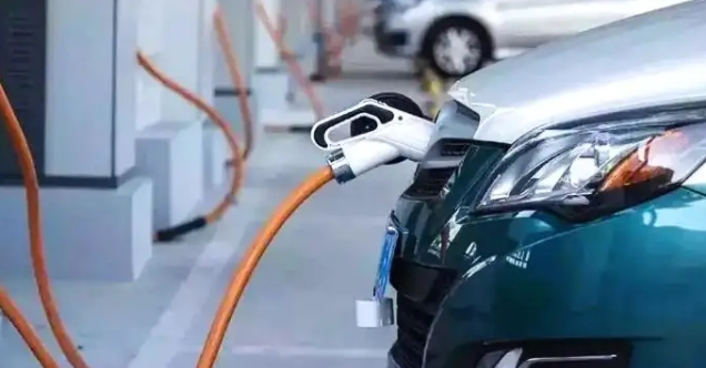 賣爆了！7月新能源汽車零售銷量有望同比增長102.5%