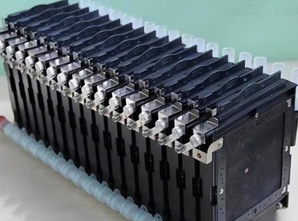 充電12分鐘續航1200公里，印度攻克鋁電池，將引領新能源汽車？