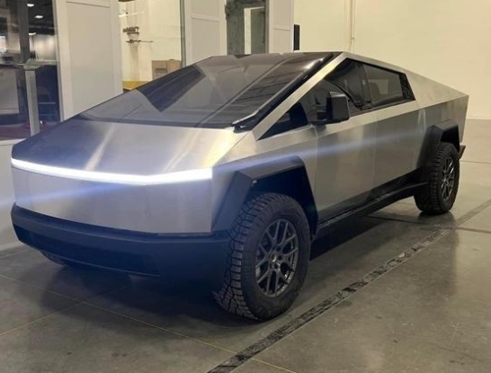 馬斯克:外后視鏡風阻很影響電動汽車續航今后可能取消