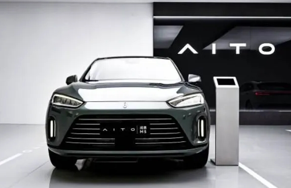 華為與賽力斯汽車合作推出AITO問界M7共創中國高端智慧電動汽車頭部品牌