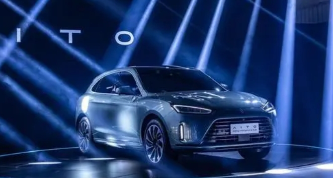 華為與賽力斯汽車合作推出AITO問界M7共創中國高端智慧電動汽車頭部品牌