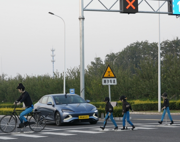 打造新能源汽車全新評測體系，懂車帝橫評節目《E決勝負》上線