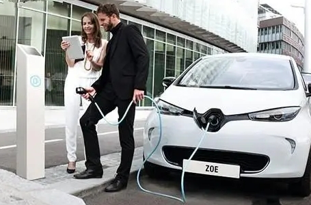 2022年12月法國電動汽車市場份額達25%