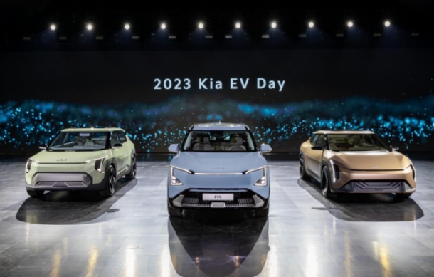起亞在“KiaEVDay”上發布EV5及兩款概念車型加速電動汽車普及