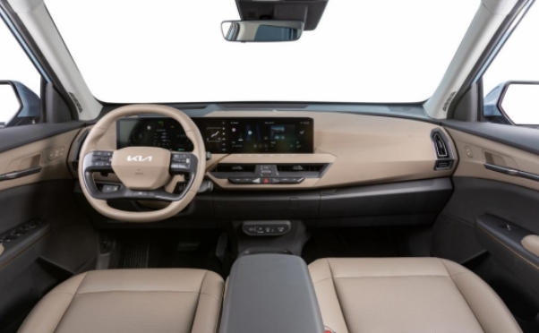 起亞在“KiaEVDay”上發布EV5及兩款概念車型加速電動汽車普及