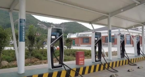 讓電動汽車“放心跑”云南高速公路充電設施升級