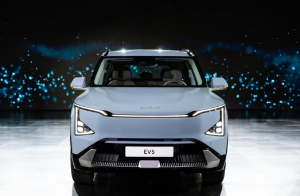 起亞在“KiaEVDay”上發布EV5及兩款概念車型加速電動汽車普及