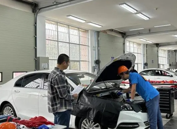 湖南省新能源汽車維修工技能大賽圓滿舉辦