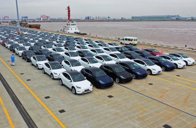 中國電動車掘金中東：躺著賺錢，價格翻倍，一車難求