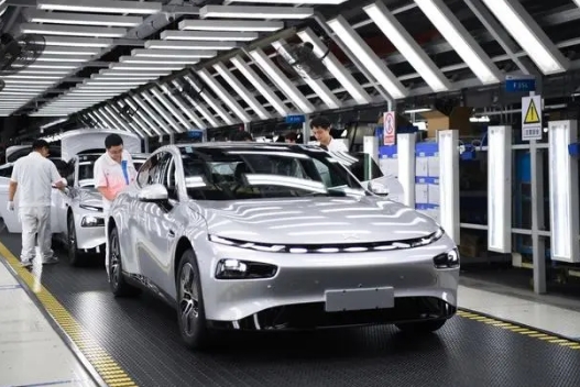 新能源汽車產業“加速跑”激發發展新動能