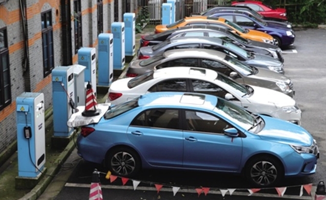 廈門推廣純電動汽車，今后充電更方便！