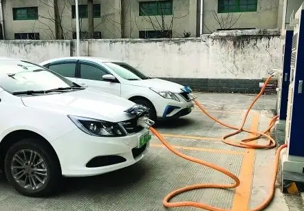 上海電動汽車年度公共充電量首次突破1億千瓦時