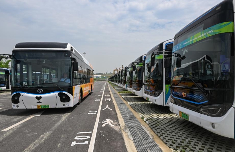 15個城市獲批試點，公共領域車輛全面電動化提速為新能源汽車發展加力