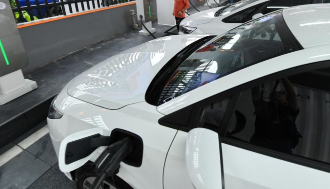 美媒：西方公司正向中國(guó)學(xué)習(xí)電動(dòng)汽車的成功經(jīng)驗(yàn)