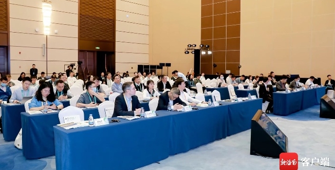 2023世界新能源汽車(chē)大會(huì)“電動(dòng)汽車(chē)與能源融合”專(zhuān)題論壇在海口舉辦
