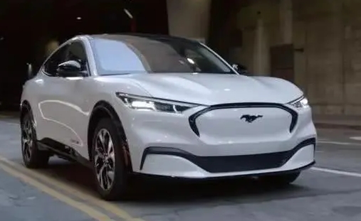 福特和特斯拉下調多款電動汽車價格