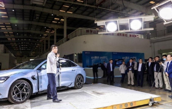 比亞迪CTB技術(shù)：引領(lǐng)電動汽車新風(fēng)向的硬核技術(shù)